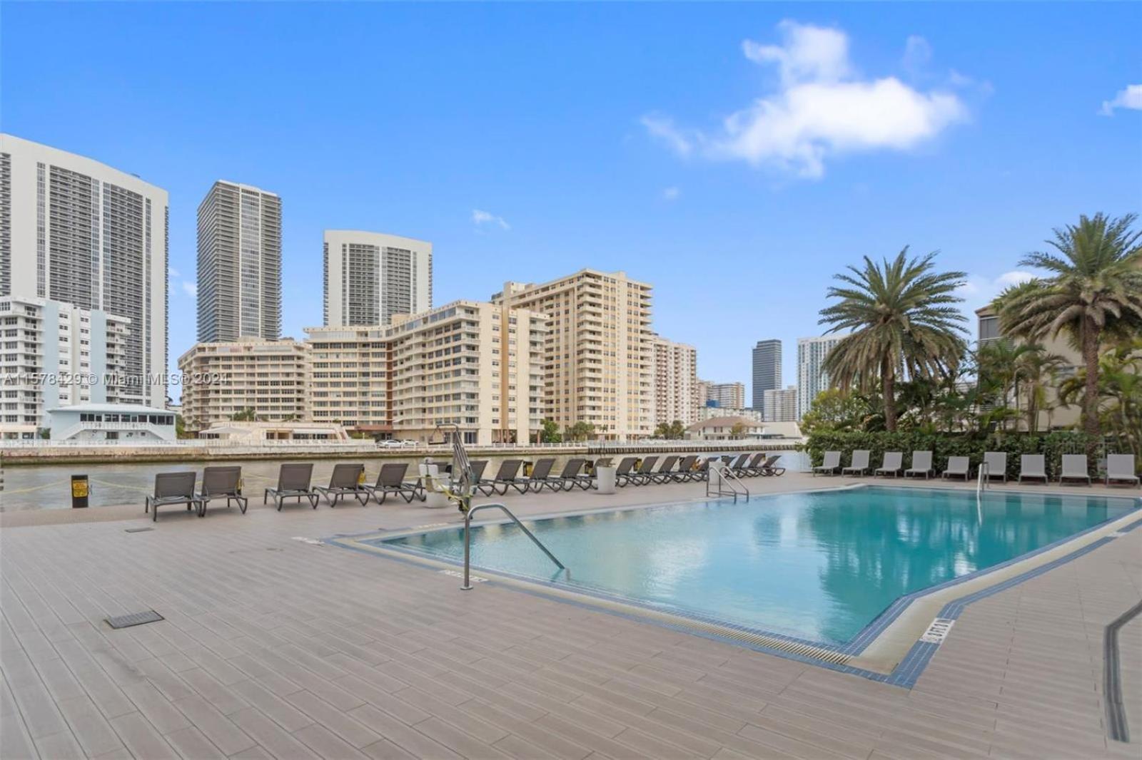2602 E Hallandale Beach Blvd 1 Br Villa Exterior foto